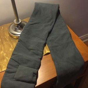 Heated Neck Scarf. Slate Gray